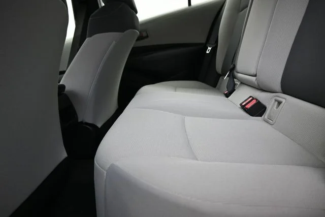 2022 Toyota Corolla LE - Photo 11
