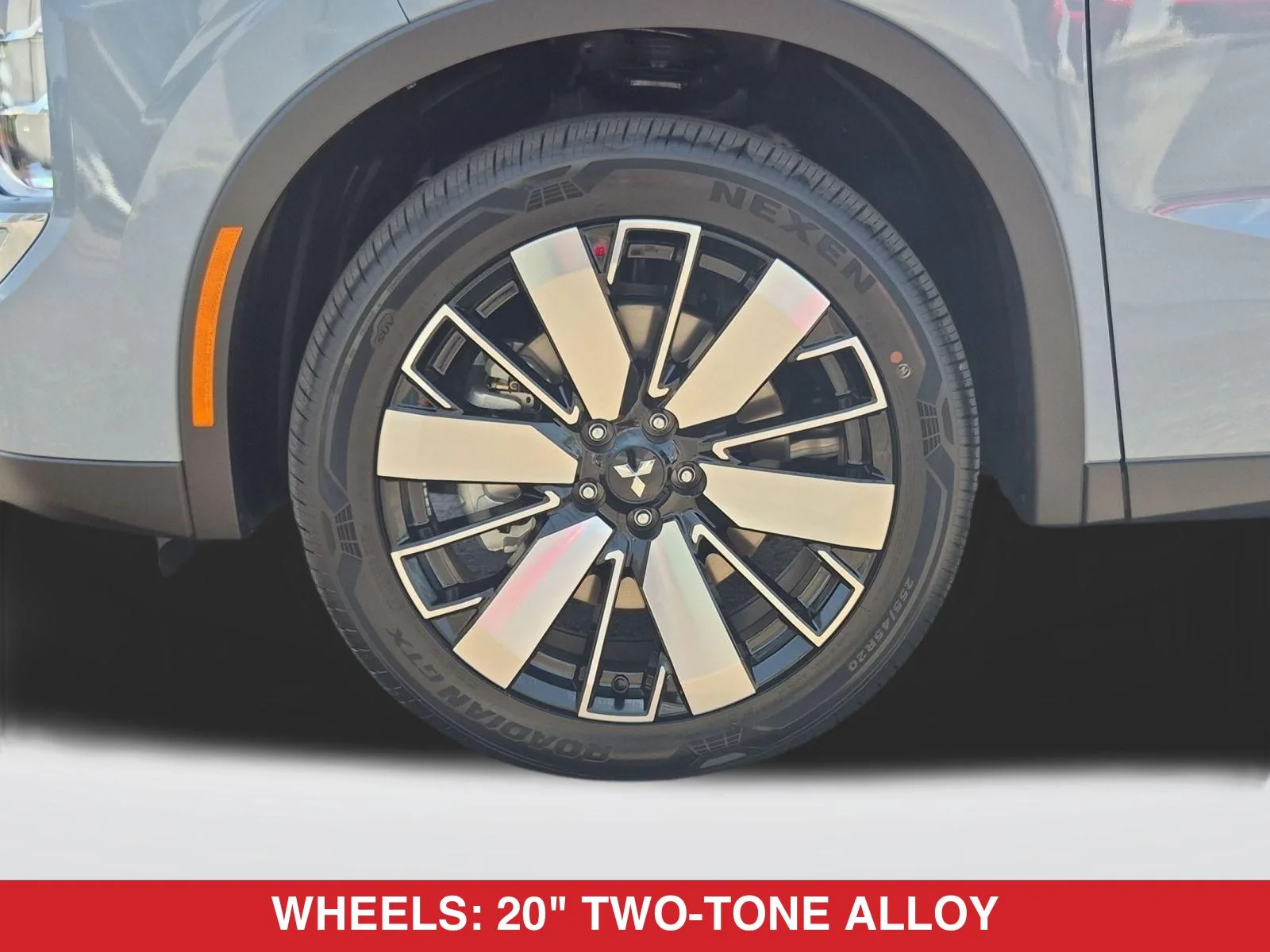 New 2026 Gray Mitsubishi SE image 11