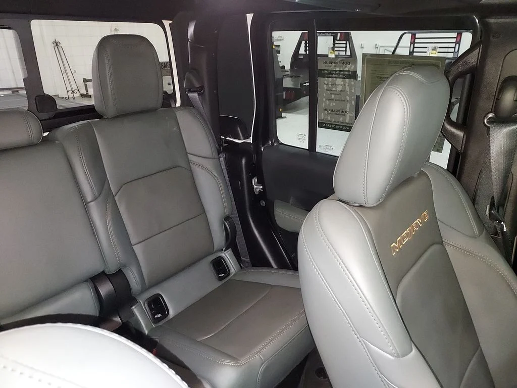 Used 2025 Black Jeep Mojave image 14