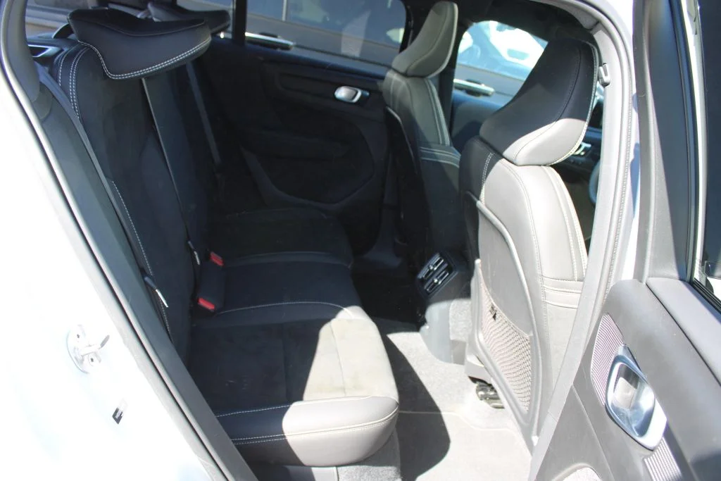 Used 2022 White Volvo Ultimate image 10