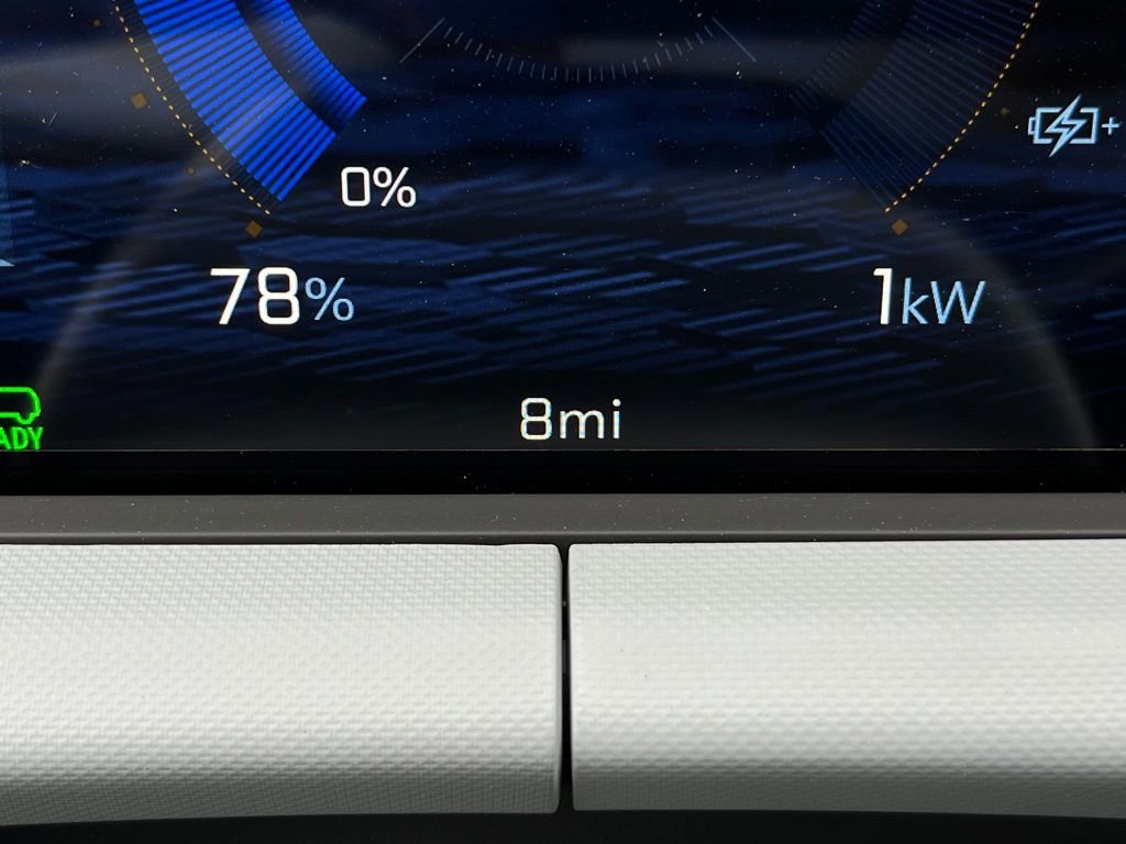 2027 Chevrolet Bolt LT - Photo 25