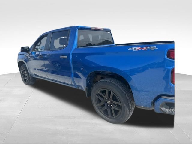 Used 2022 GLACIER BLUE METALLIC Chevrolet Custom image 41