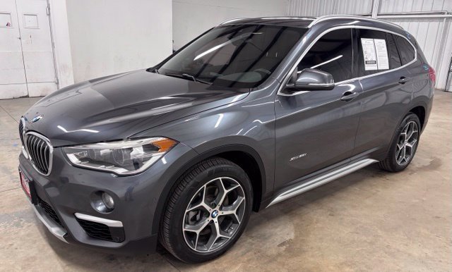 Used 2017 Gray BMW xDrive28i image 3