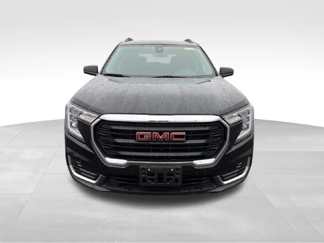 Used 2022 Ebony Twilight Metallic GMC SLE image 10