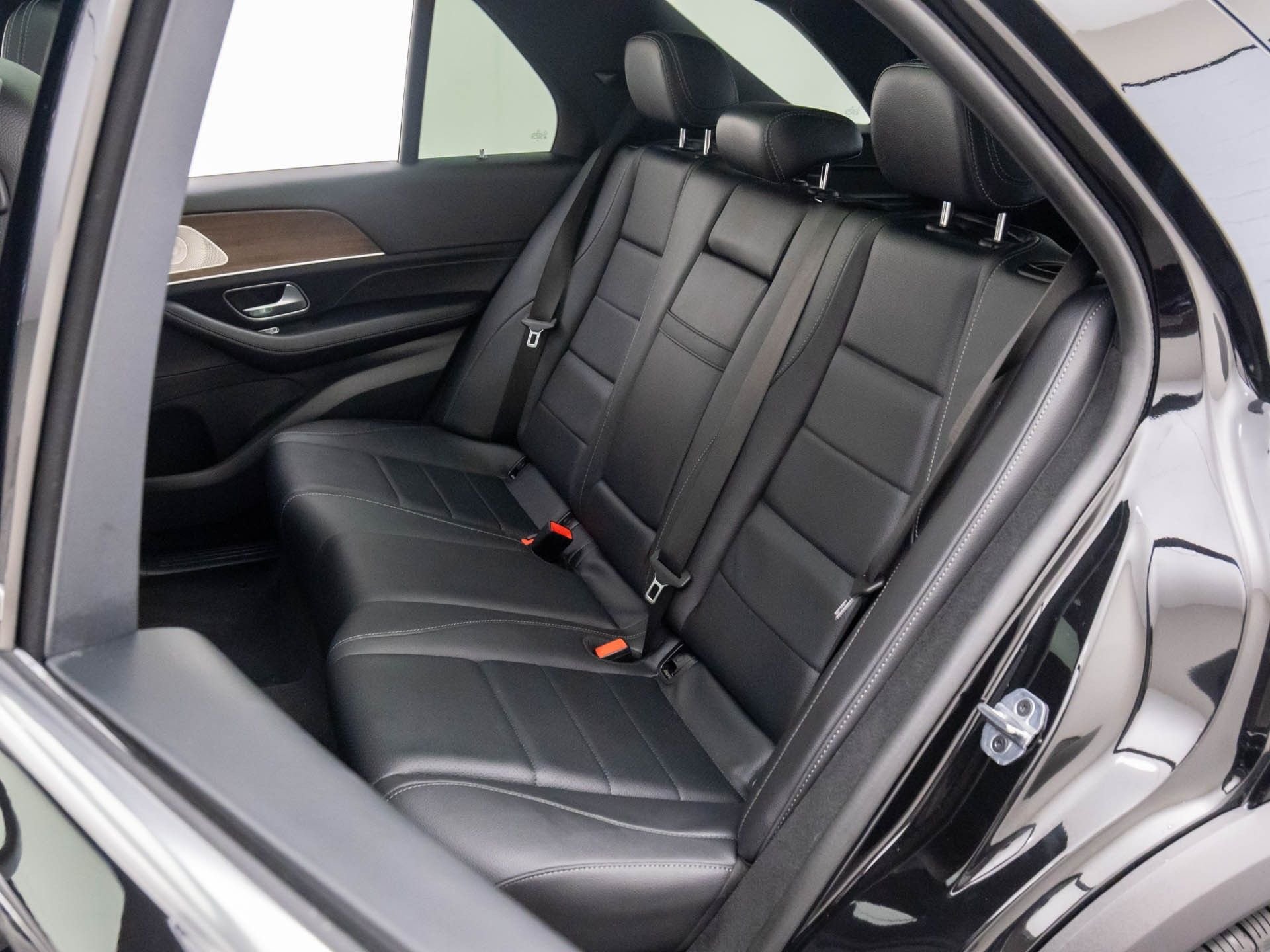 New 2026 Obsidian Black Metallic Mercedes-Benz GLE 350 image 18