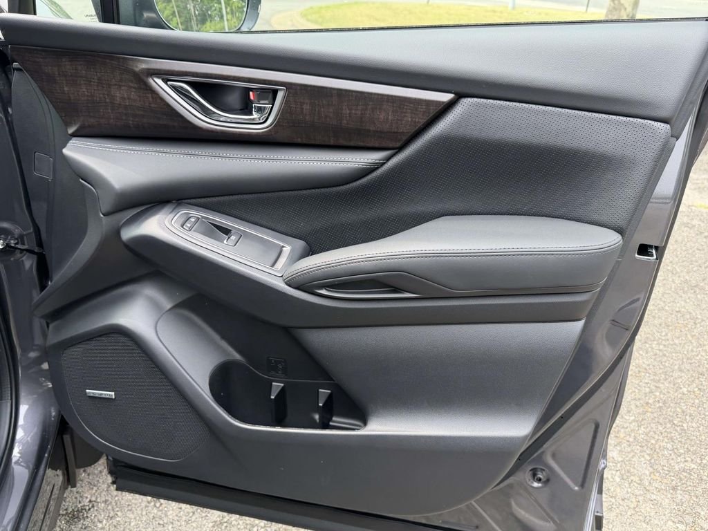 New 2026 MAGNETITE GRAY METALLIC Subaru Touring 7-Passenger image 8