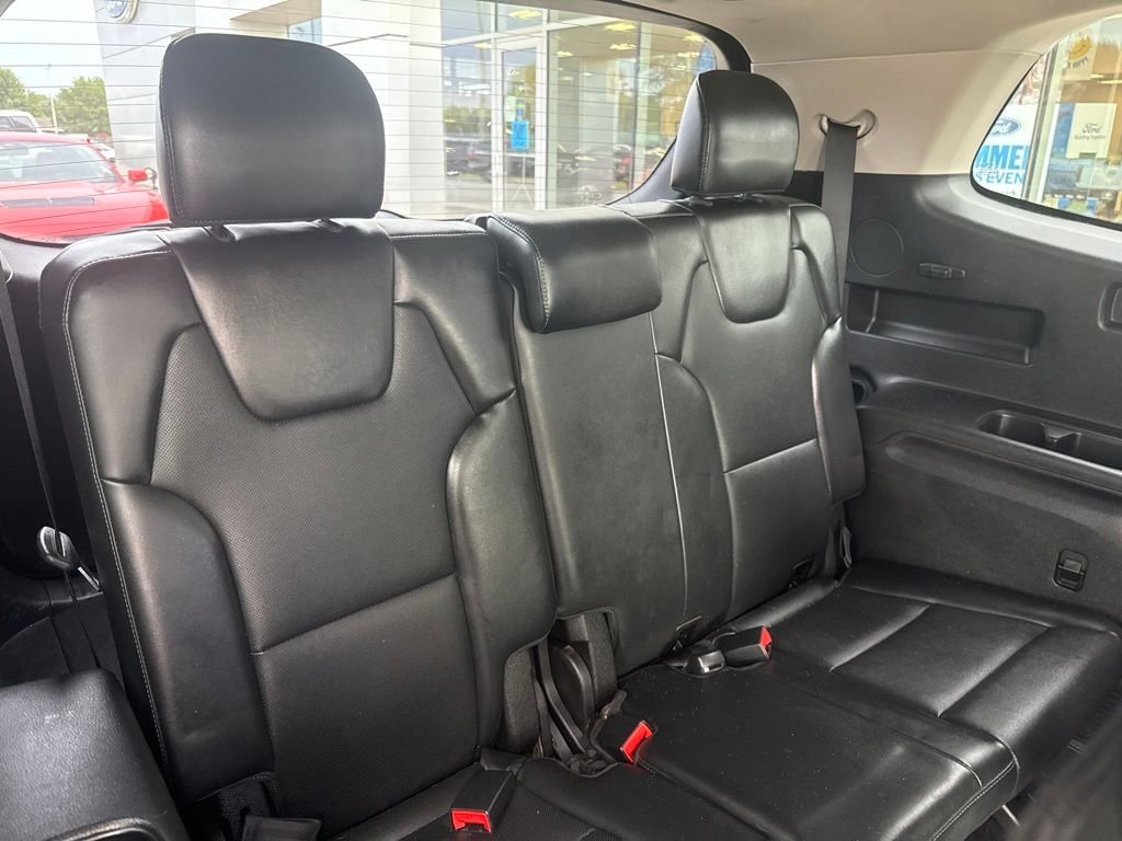 Used 2021 Ebony Black Kia EX image 28