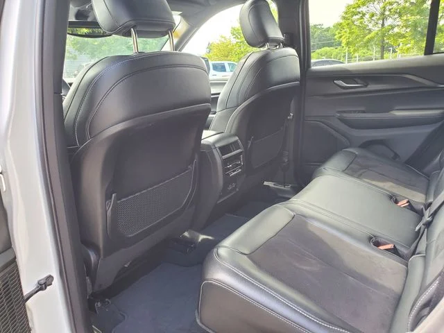 Used 2024 White Jeep Altitude X image 10