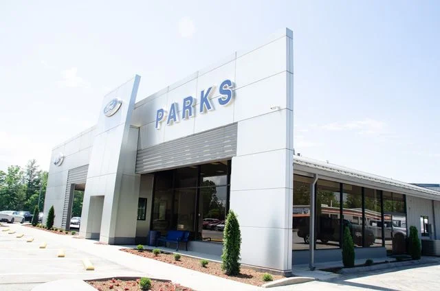 Used 2025 Carbonized Gray Metallic Ford ST-Line image 3