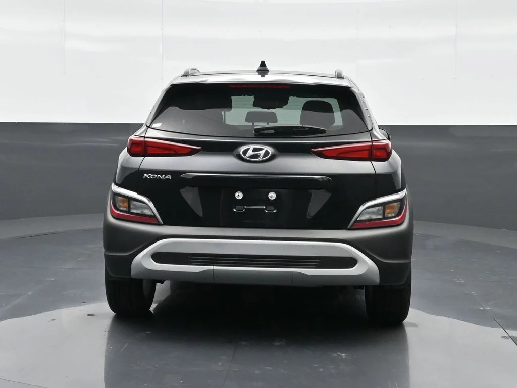 Used 2023 Black Hyundai SEL image 16