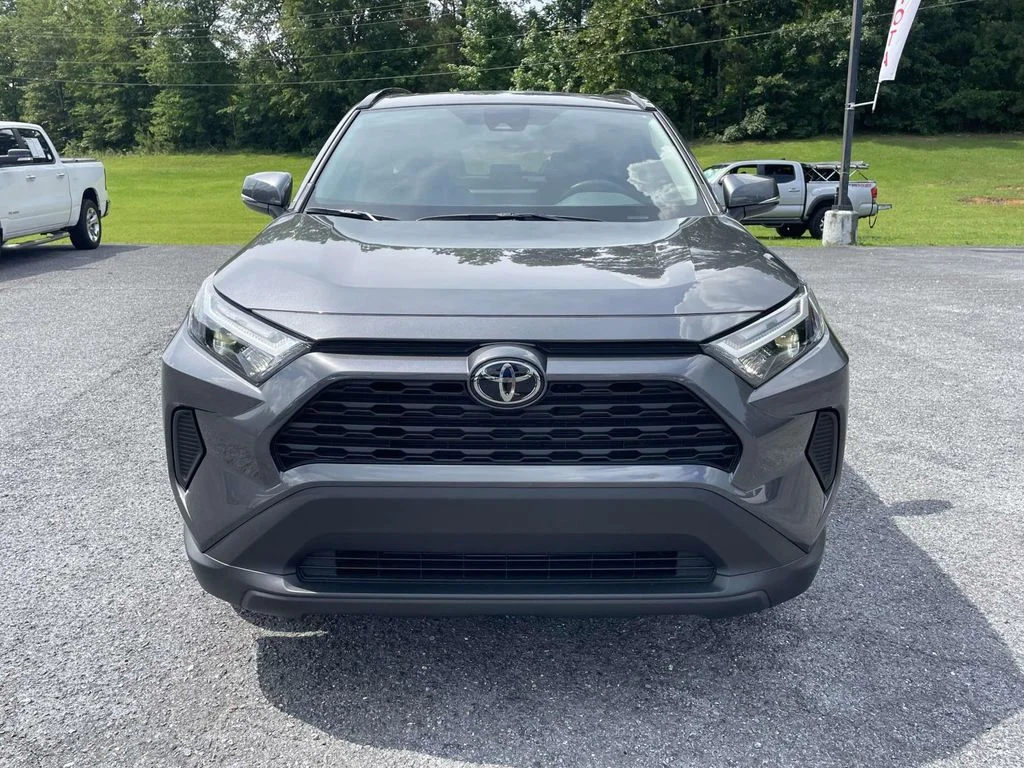 Used 2025 Magnetic Gray Metallic Toyota XLE image 6
