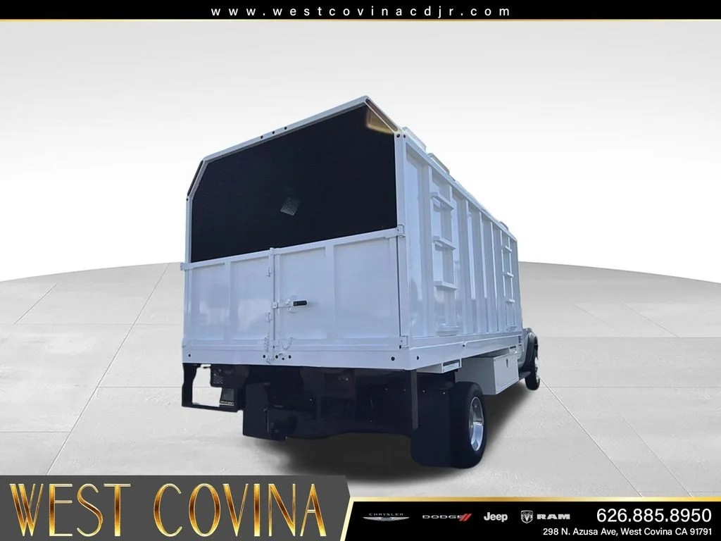 New 2026 Bright White Clear-Coat Exterior Paint RAM Tradesman image 8