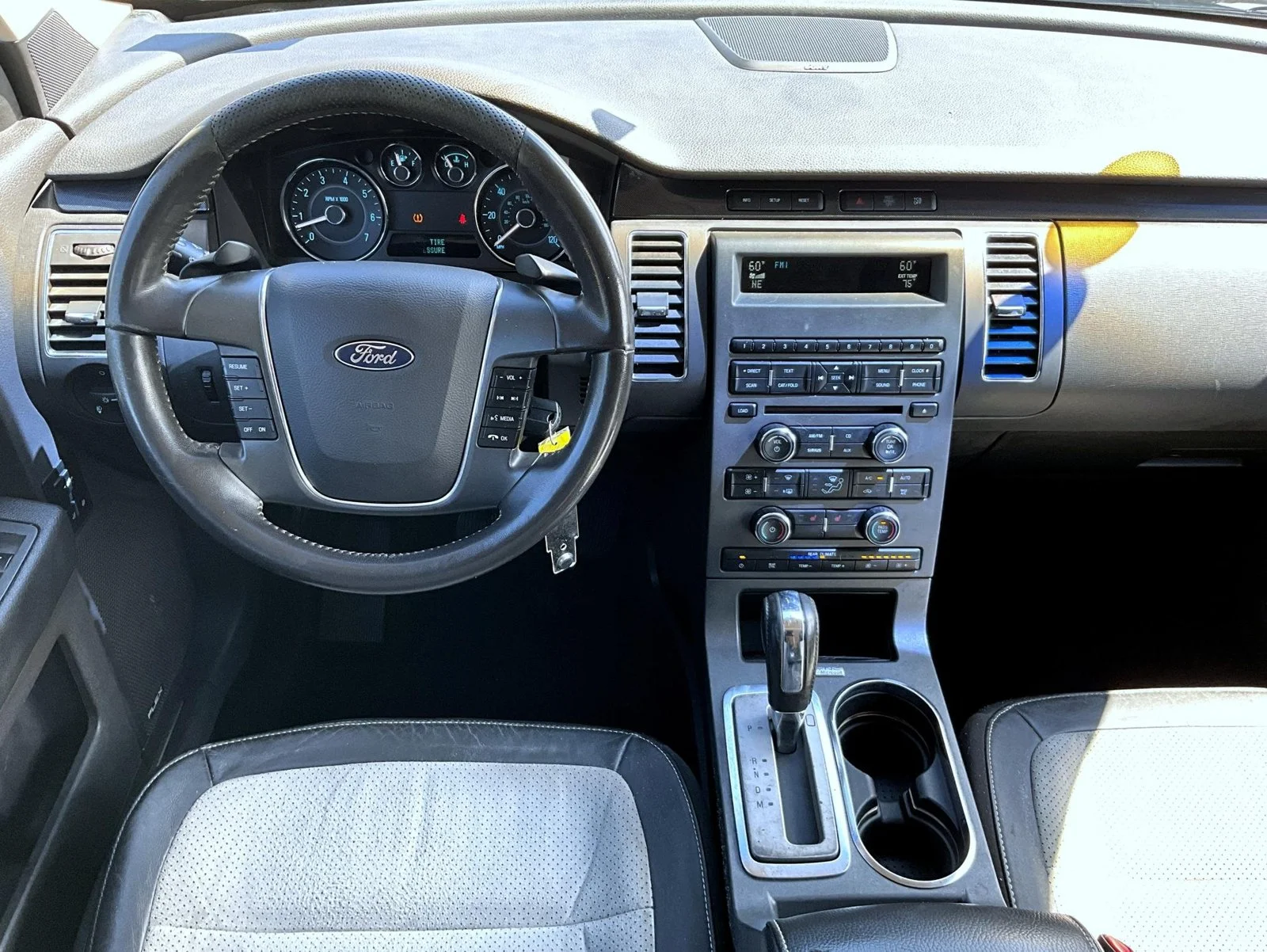 Used 2012 Silver Ford Titanium image 13