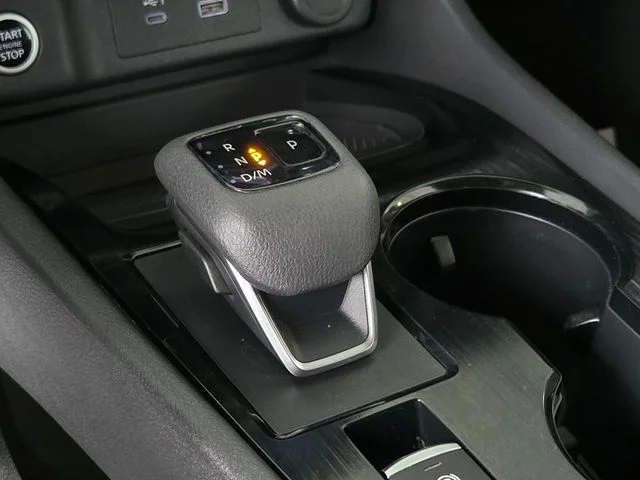 Used 2023 Silver Nissan SV image 28