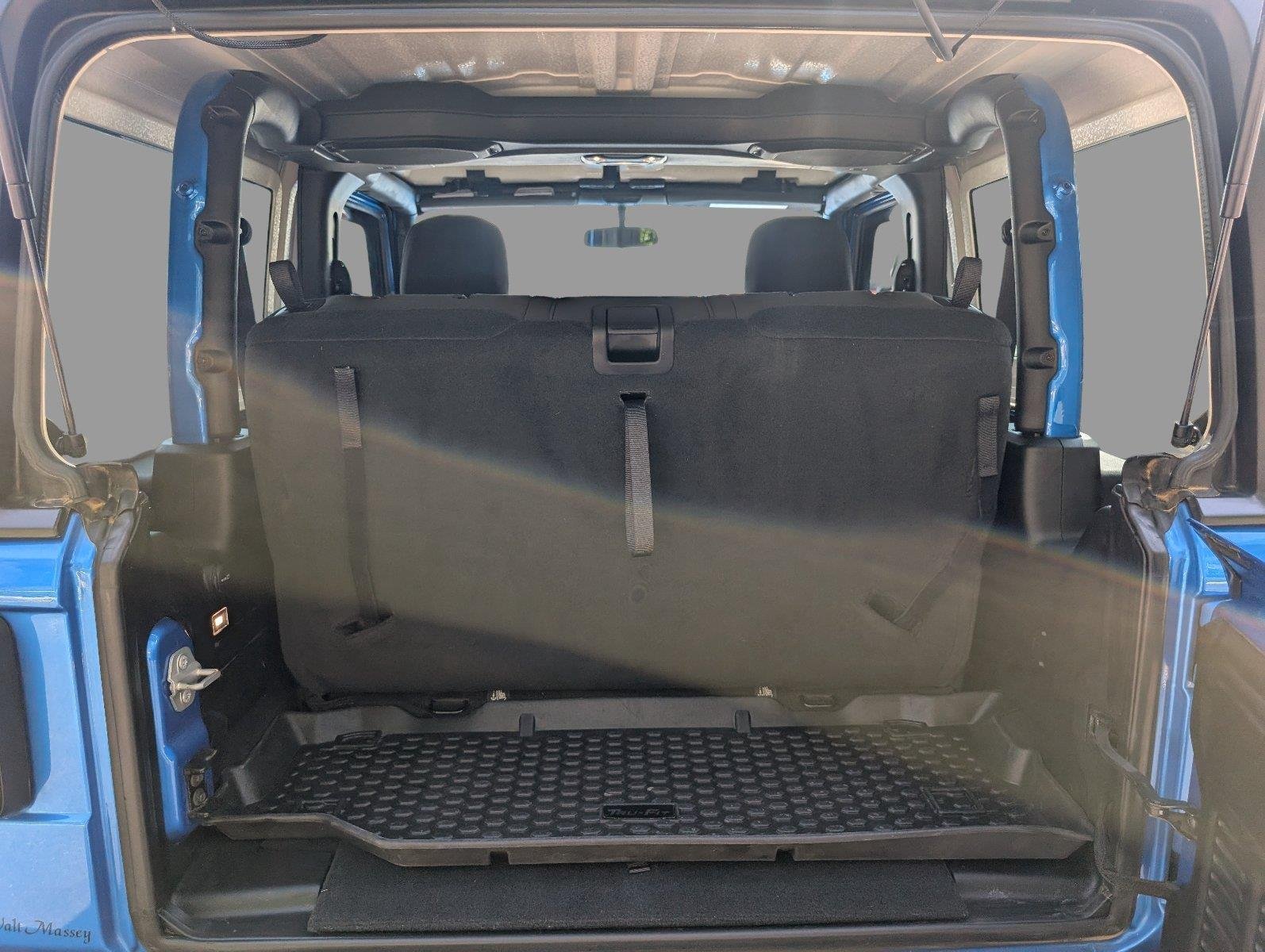 Used 2023 Hydro Blue Pearlcoat Jeep Sport S image 5