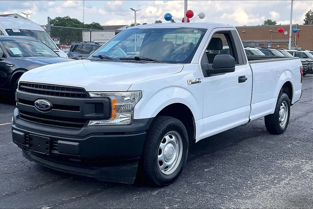 Used 2019 White Ford XL image 11