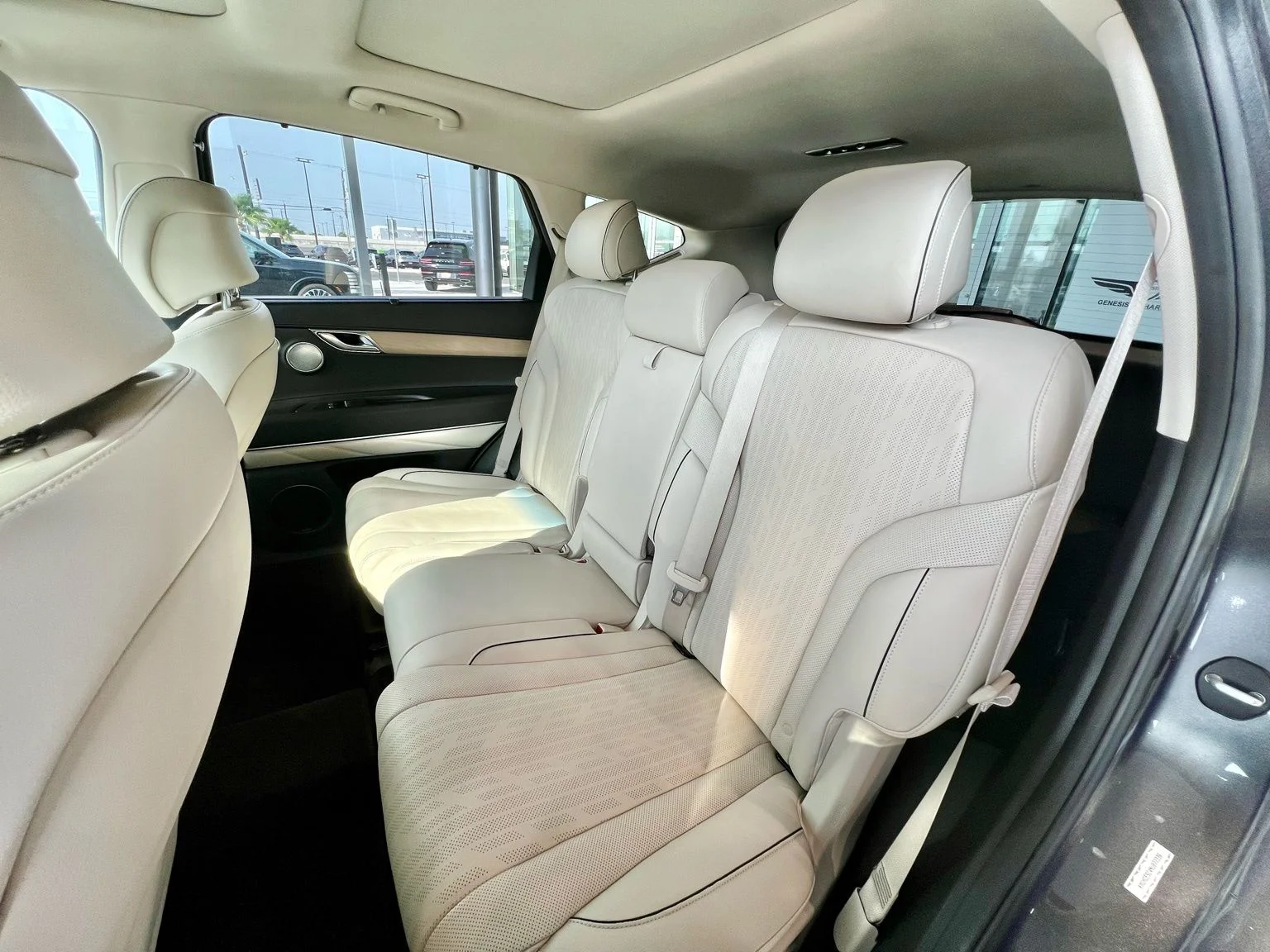 Used 2022 Gray Genesis 3.5T image 17