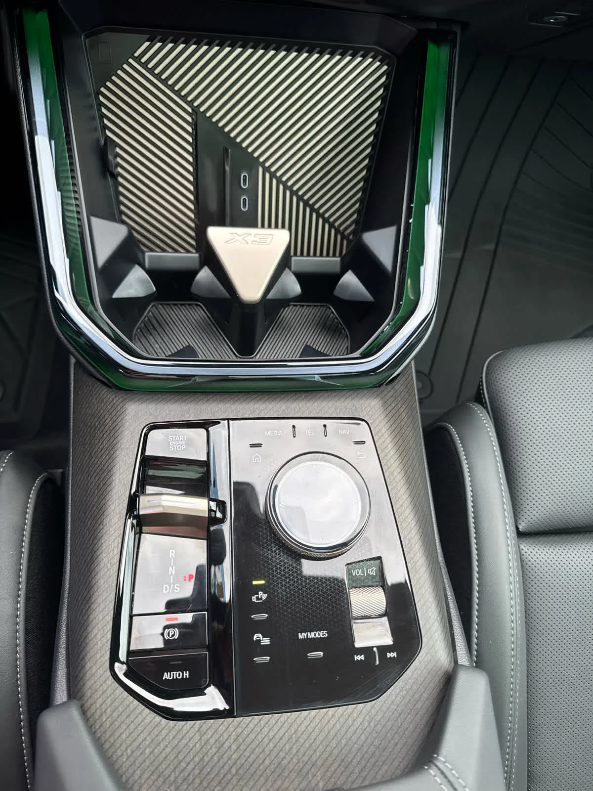 2025 BMW X3 30 - Photo 26