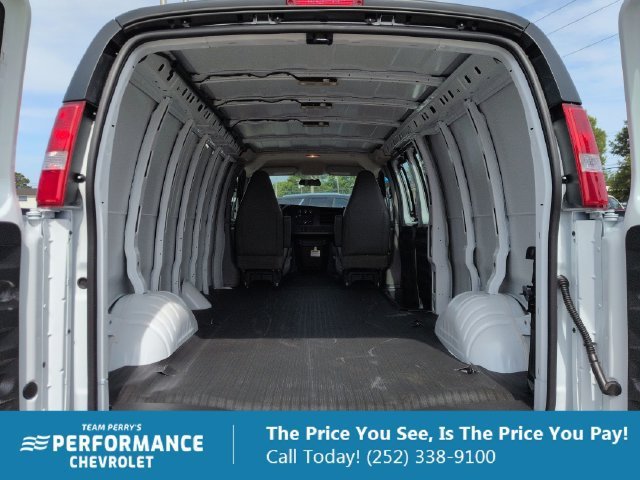 2026 Chevrolet Express Cargo Work Van - Photo 12