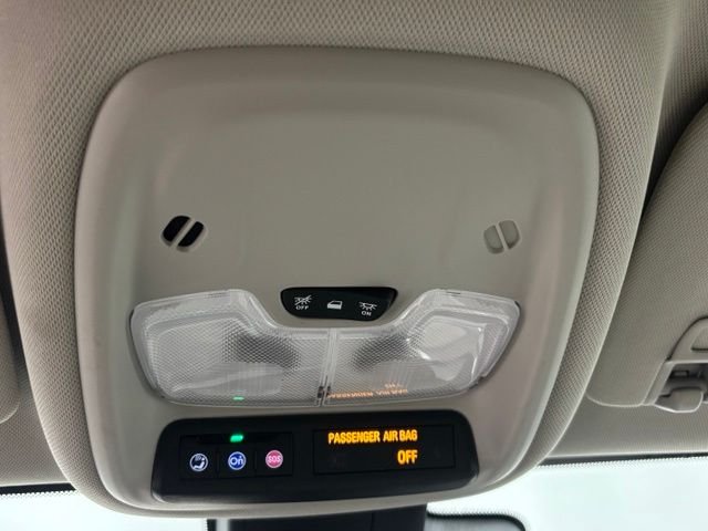 Used 2023 Gray Buick Preferred image 29