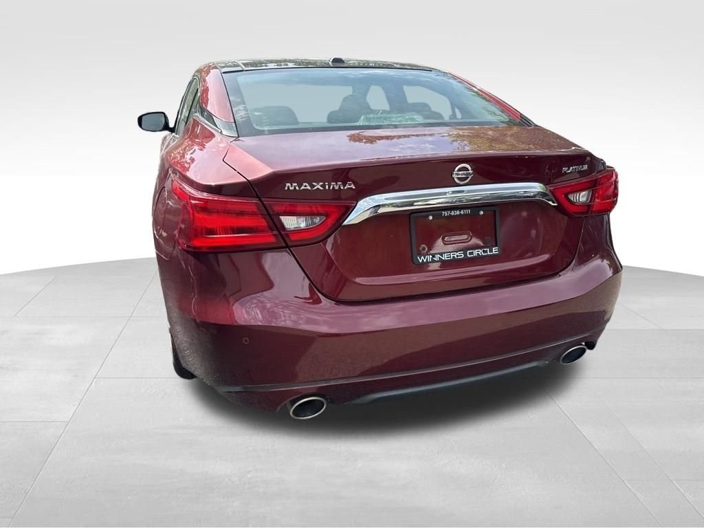 Used 2017 Red Nissan Platinum image 14