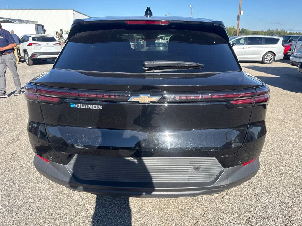 Used 2025 Black Chevrolet LT image 4