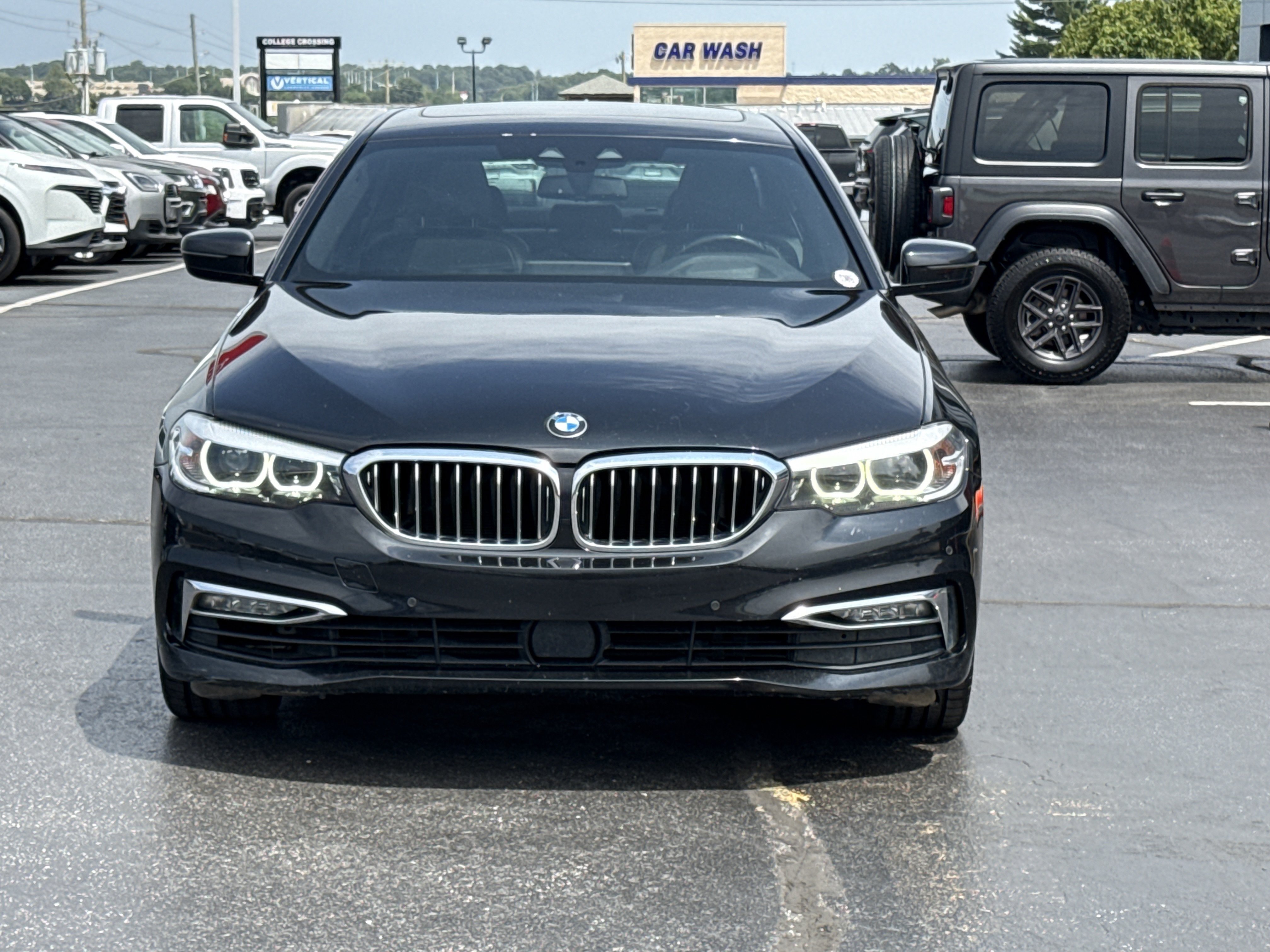 Used 2018 Black Sapphire Metallic BMW  image 12