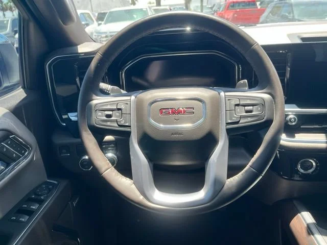 Used 2023 SUMMIT WHITE GMC SLT image 17