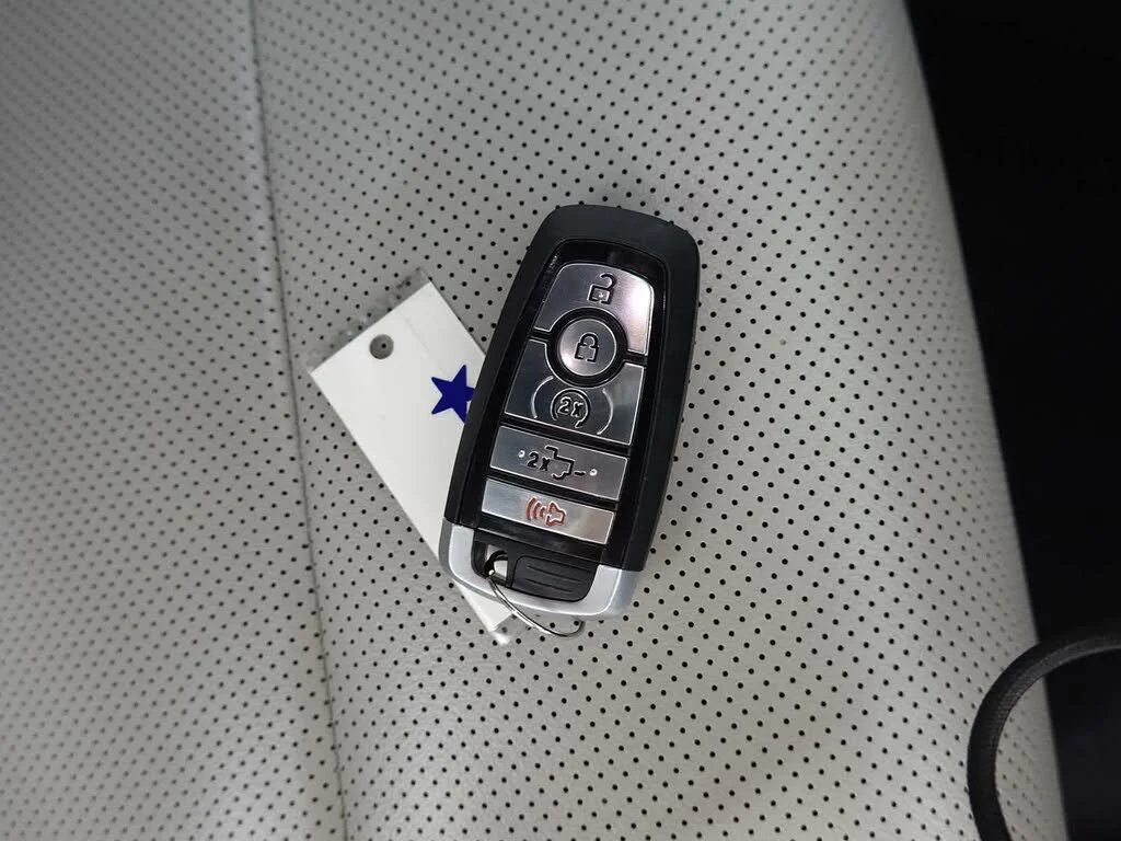 Used 2024 White Ford EcoBoost Premium image 21