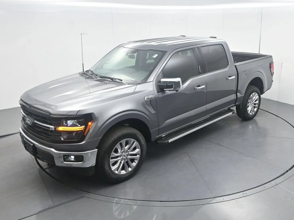 New 2026 Carbonized Gray Metallic Ford XLT image 36