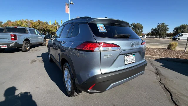 Used 2023 Silver Toyota LE image 6