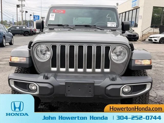 Used 2023 Gray Jeep Sahara image 11