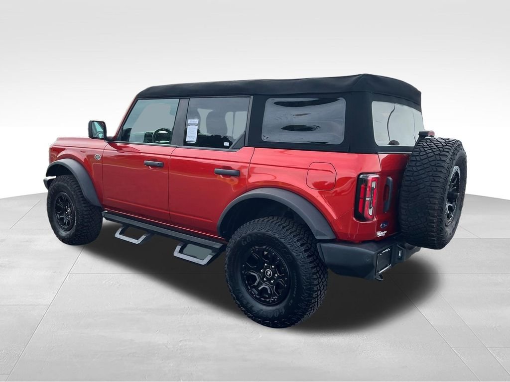 Used 2023 Red Ford Wildtrak image 3