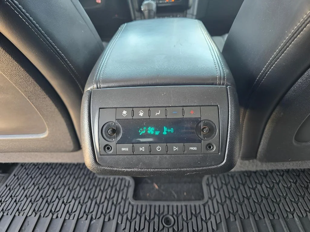 Used 2014 Tungsten Metallic Chevrolet LT image 28