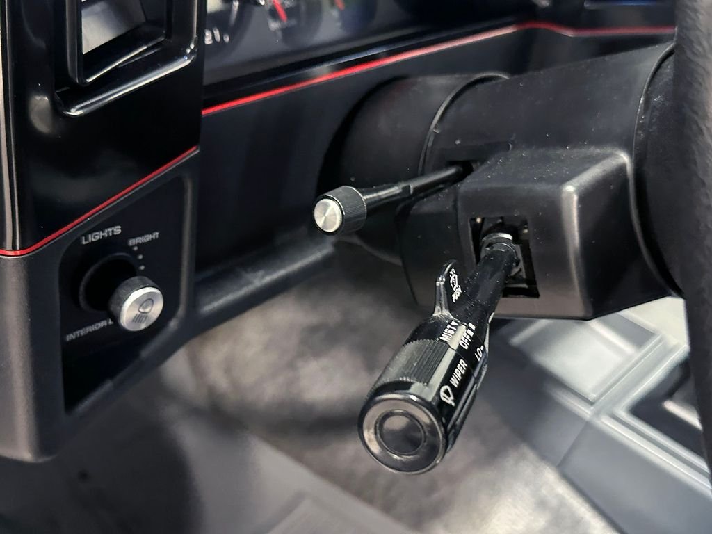 Used 1987 Gray Chevrolet  image 66