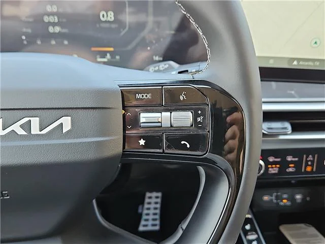 New 2026 Ebony Black KIA SX Front-Wheel Drive image 19