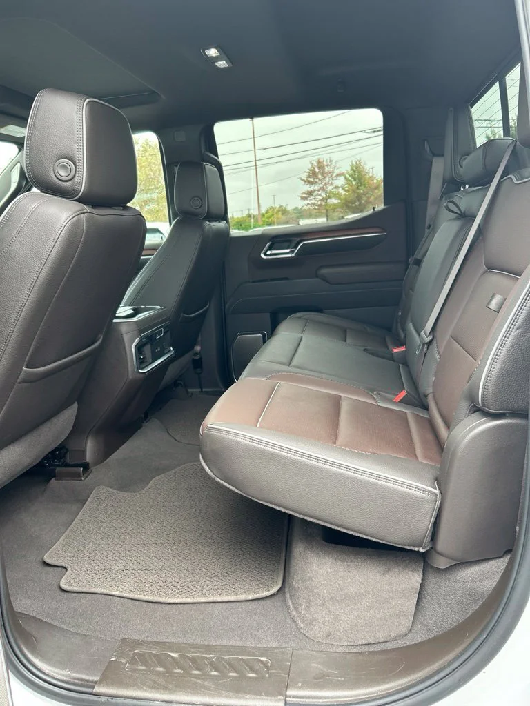 Used 2025 White GMC Denali image 15