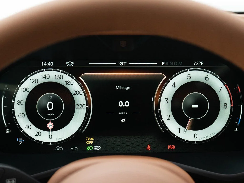 New 2026 Q Oberon Black Aston Martin 707 image 38