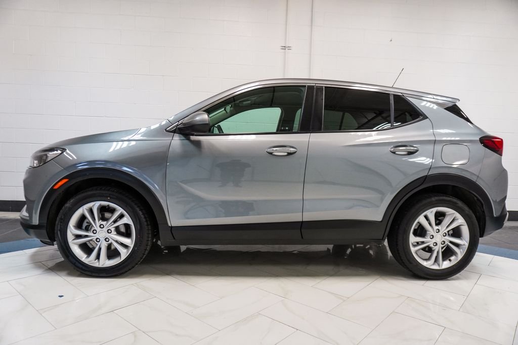 Used 2023 Gray Buick Preferred image 31