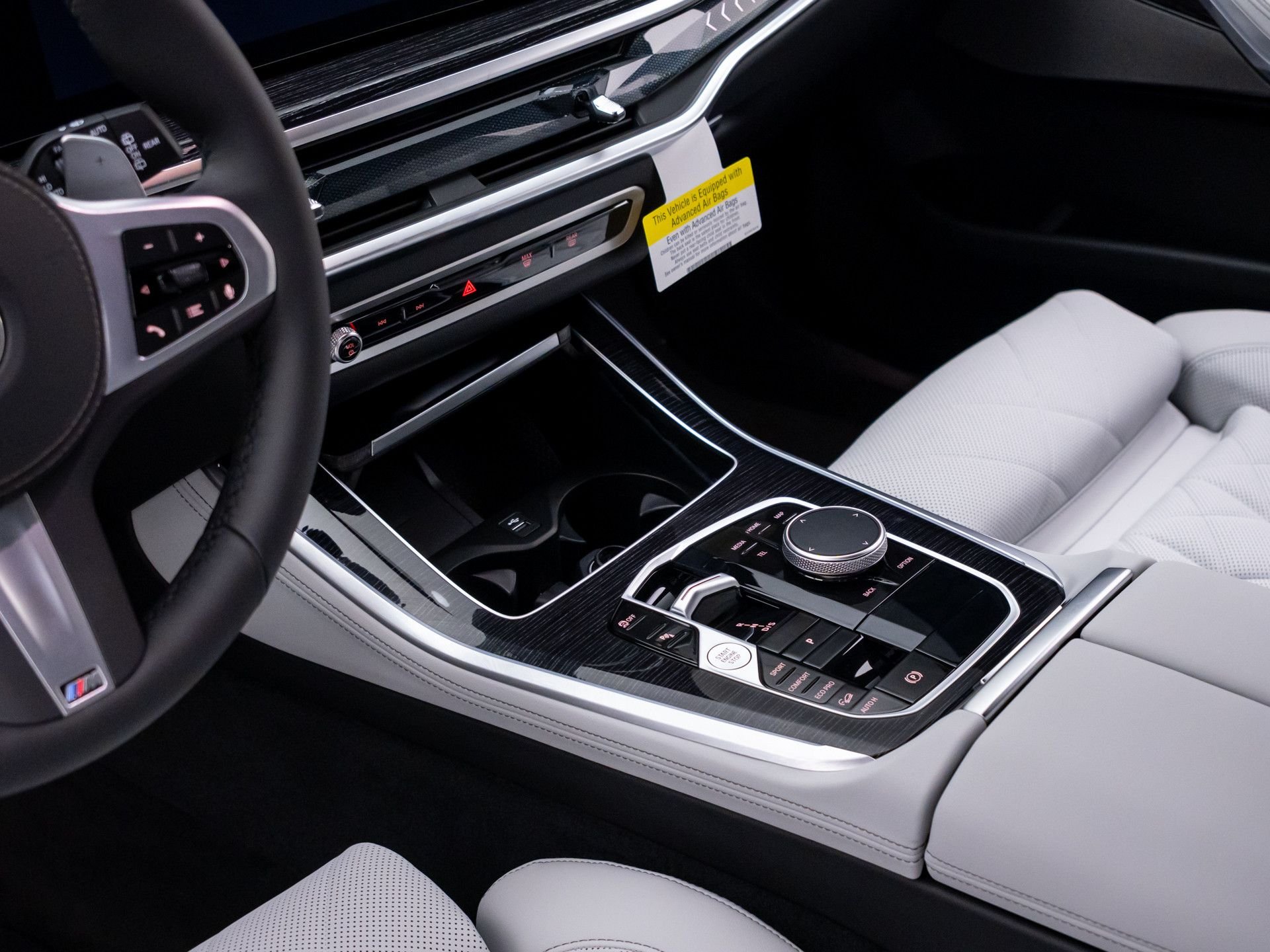 New 2026 Carbon Black Metallic BMW xDrive40i image 12