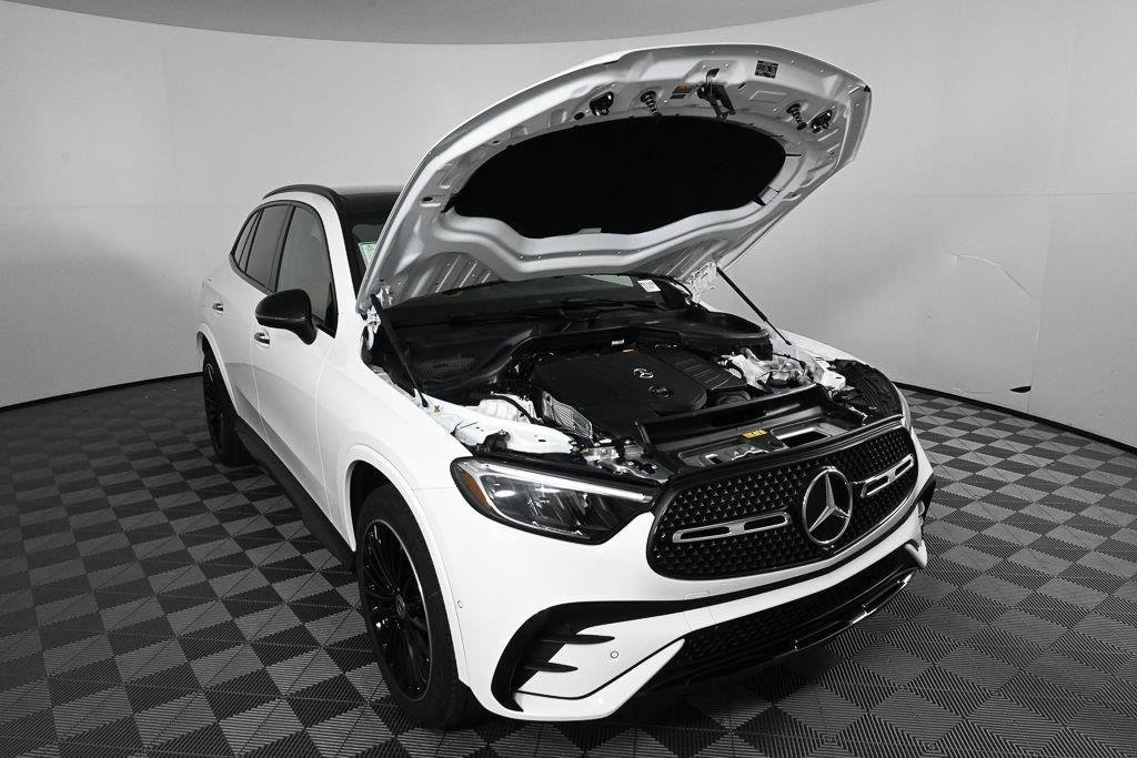 New 2027 Polar White Mercedes-Benz GLC 300 image 70
