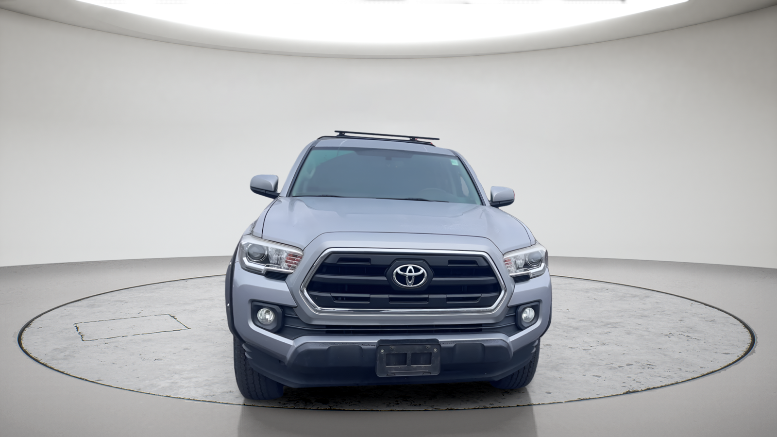 Used 2017 Silver Sky Metallic Toyota SR5 image 2