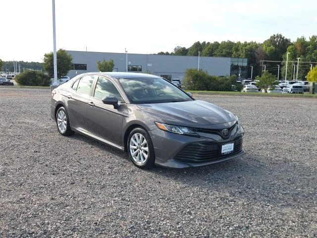 Used 2019 Gray Toyota LE image 7