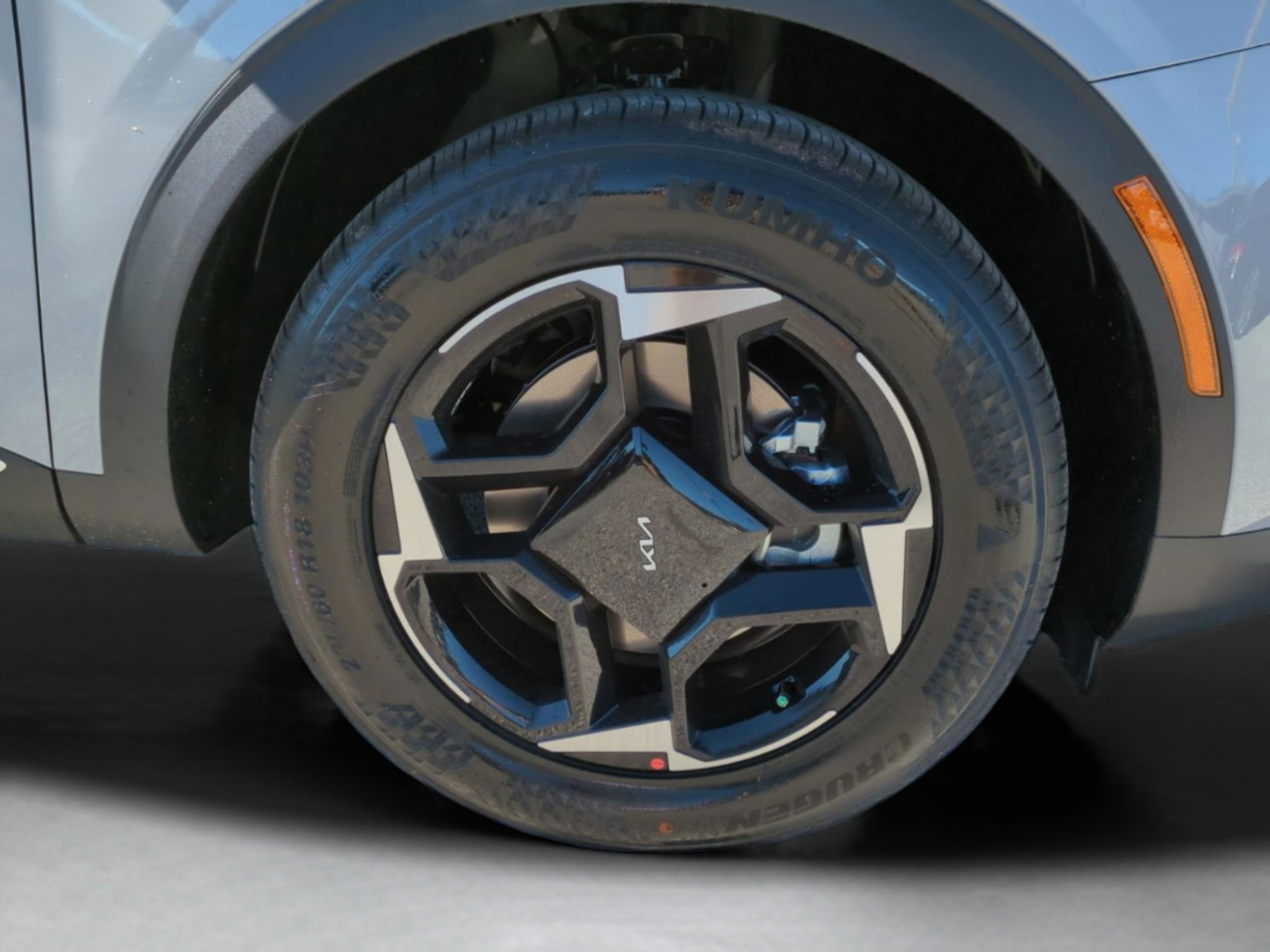 New 2026 Wolf Gray Kia EX image 47