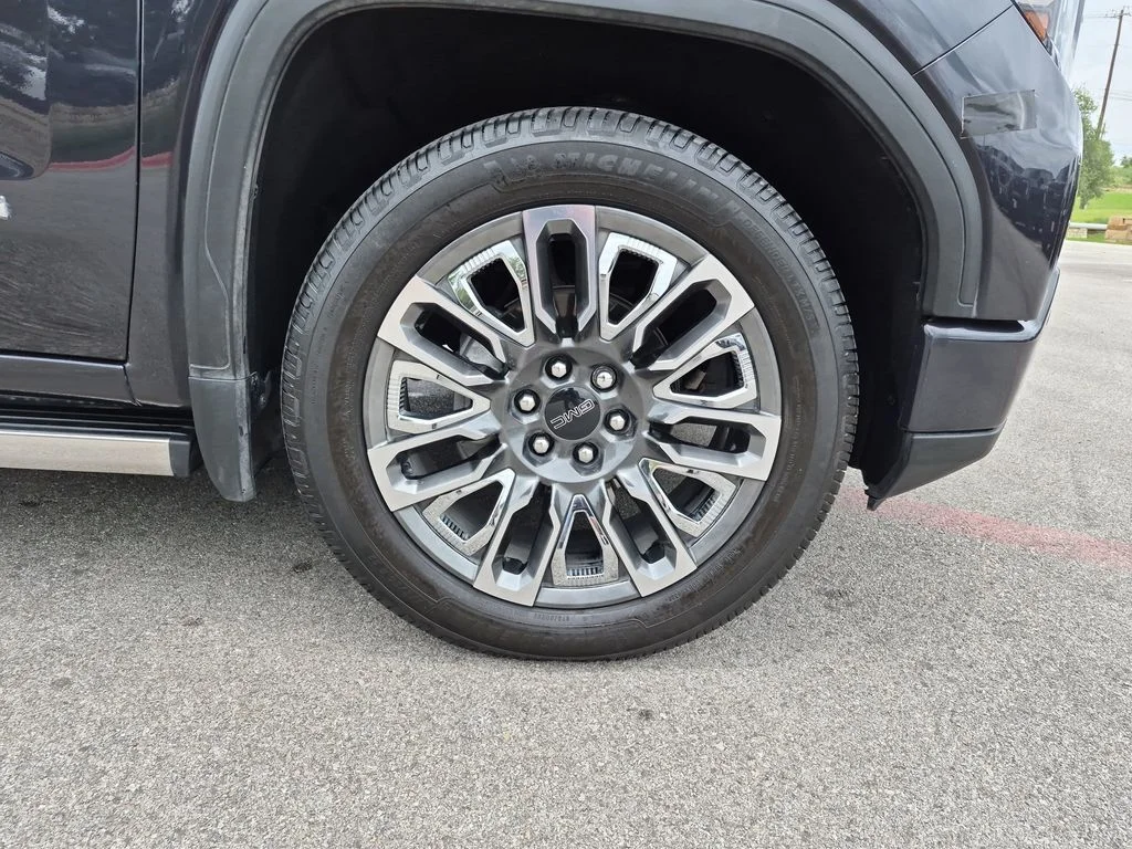 Used 2023 Silver GMC Denali Ultimate image 15