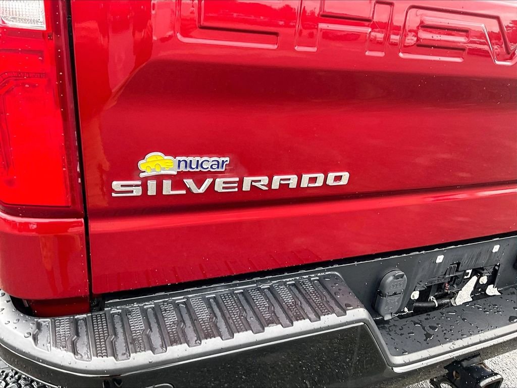 Used 2021 Red Chevrolet LT Trail Boss image 28
