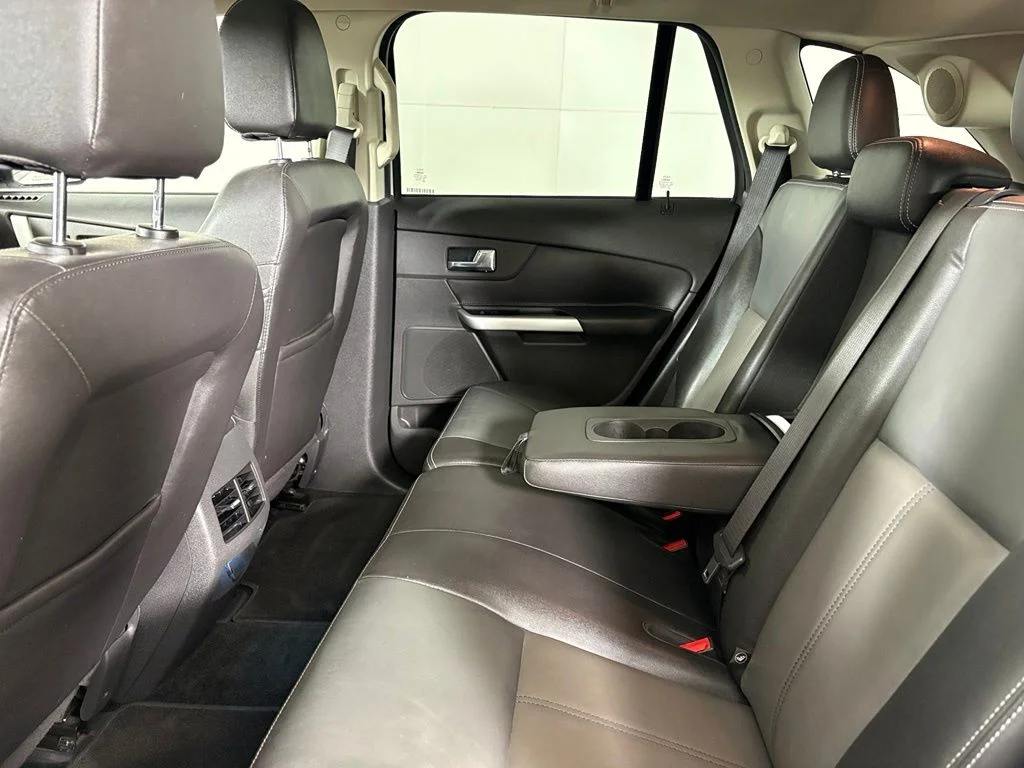 Used 2014 White Ford Sport image 43
