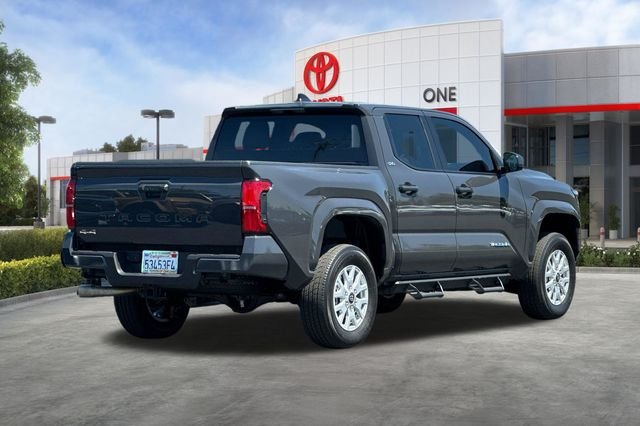 Used 2025  Toyota SR5 image 4