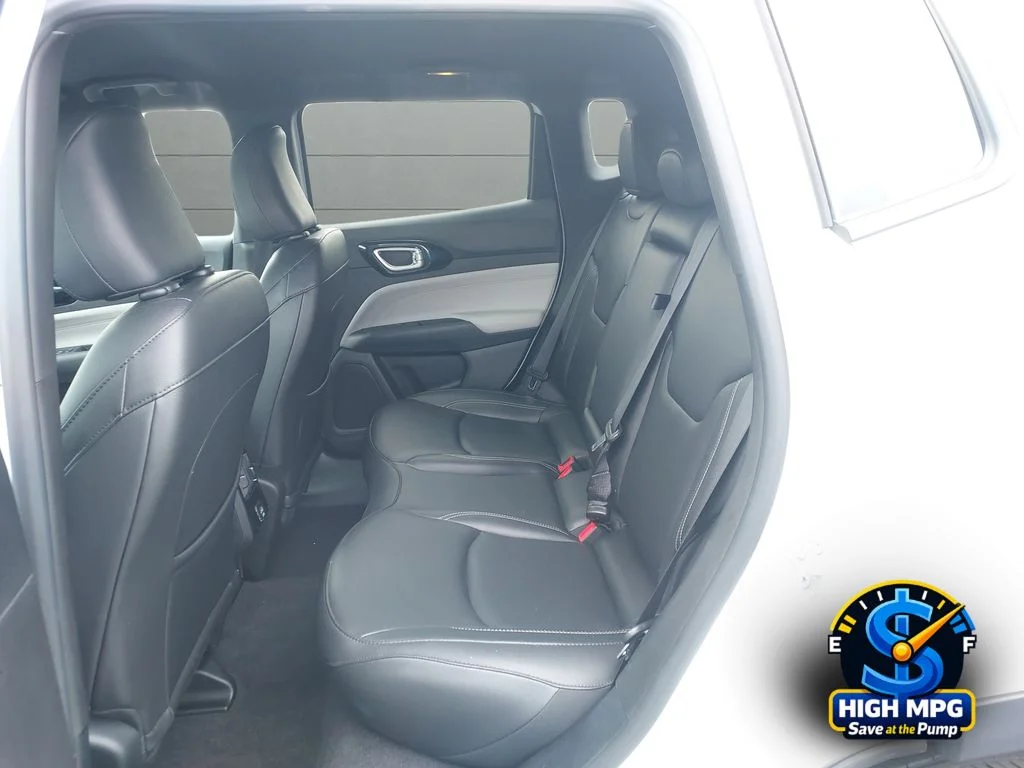 Used 2025 White Jeep Limited image 20