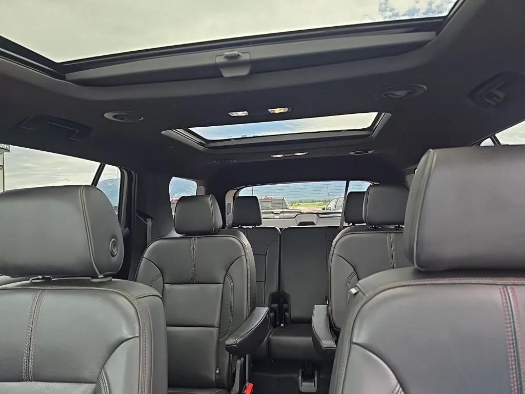 Used 2022 Mosaic Black Metallic Chevrolet RS image 23